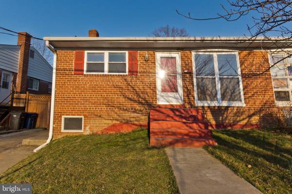 4507 HOLMES RUN PKWY, Alexandria, VA 22304