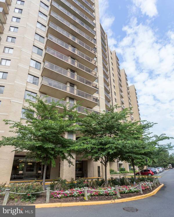 309 YOAKUM PKWY #612, Alexandria, VA 22304