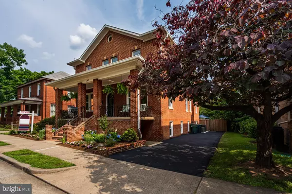Alexandria, VA 22301,203 HUME AVE
