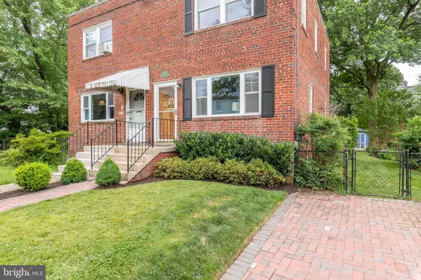 21 E DEL RAY AVE, Alexandria, VA 22301