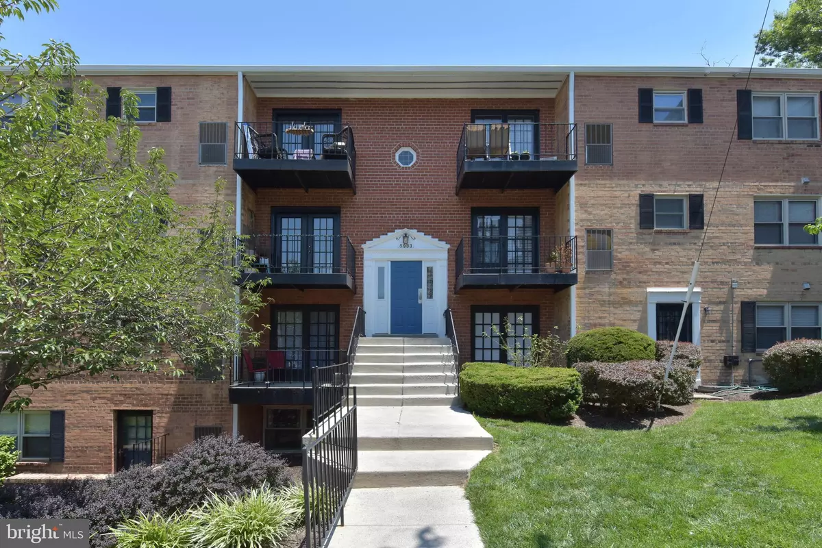 Alexandria, VA 22312,5933 QUANTRELL AVE #303