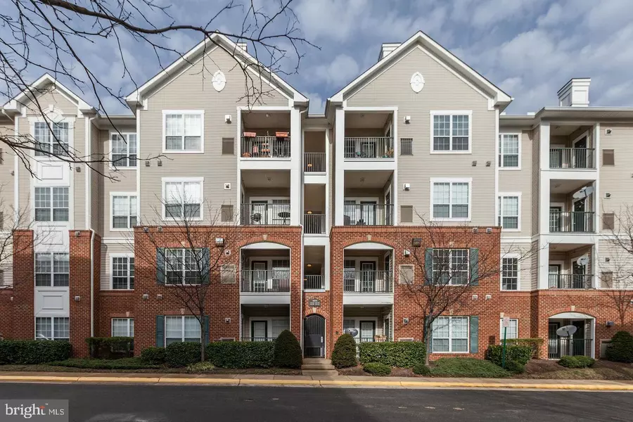 4854 EISENHOWER AVE #250, Alexandria, VA 22304