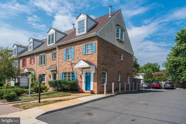 708-B MOUNT VERNON AVE, Alexandria, VA 22301
