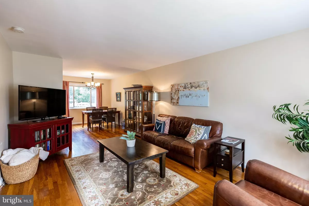 Alexandria, VA 22301,1749 N CLIFF ST