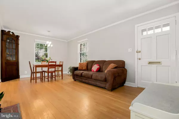 Alexandria, VA 22314,708 UPLAND PL