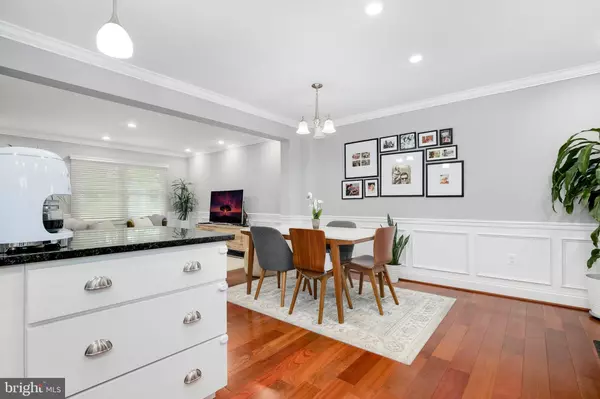 Alexandria, VA 22305,124 CLIFFORD AVE