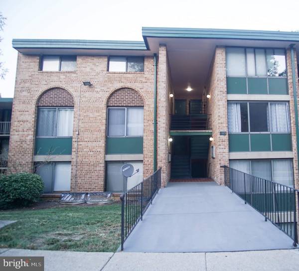 483 N ARMISTEAD ST #T3, Alexandria, VA 22312