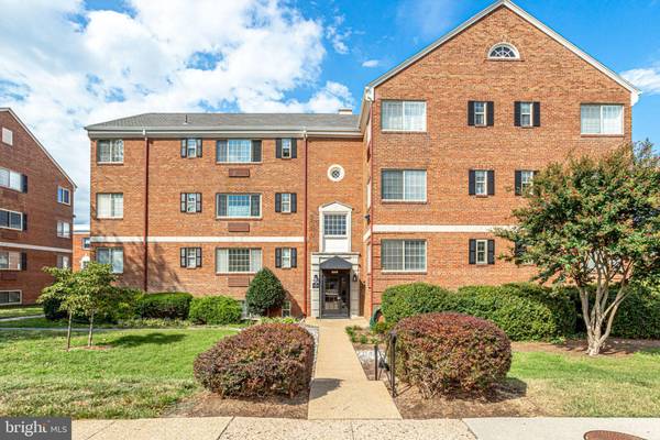 820-B S WASHINGTON ST #328, Alexandria, VA 22314