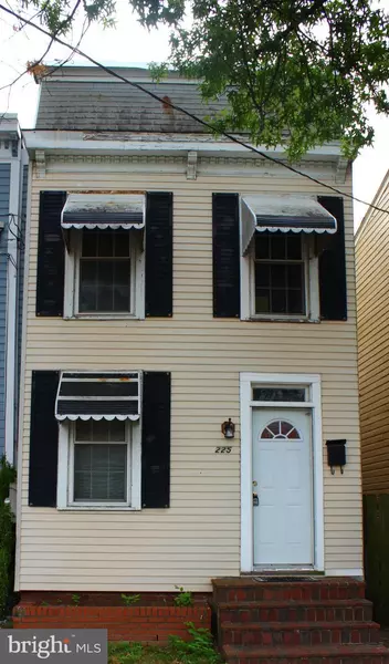 225 N WEST ST, Alexandria, VA 22314