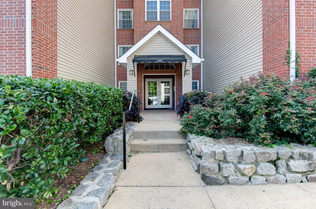 Alexandria, VA 22302,3309 WYNDHAM CIR #1179