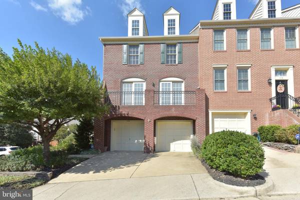 1115 QUAKER HILL CT, Alexandria, VA 22314