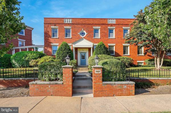 607 BASHFORD LN #1, Alexandria, VA 22314