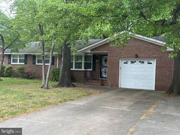 1606 LILAC AVE, Chesapeake, VA 23325