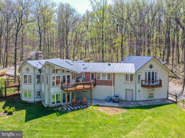 19605 BLUERIDGE MOUNTAIN RD, Bluemont, VA 20135