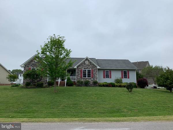 210 ROPER DR, Bowling Green, VA 22427