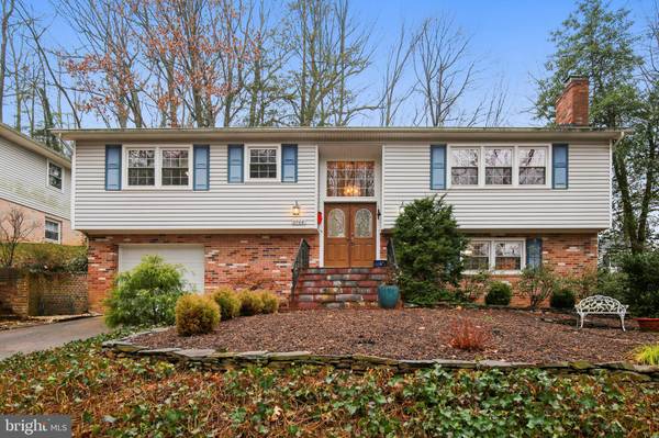 2706 WELCOME DR, Falls Church, VA 22046