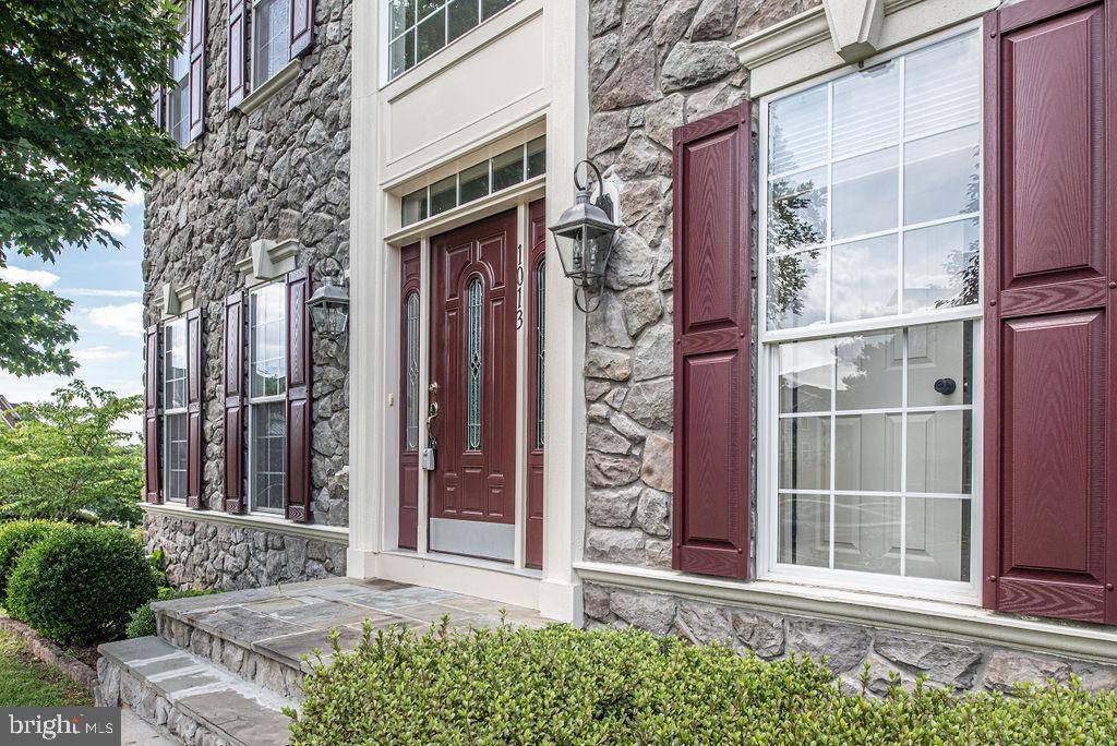 1013 E KENSINGTON CIR, Fredericksburg, VA 22401