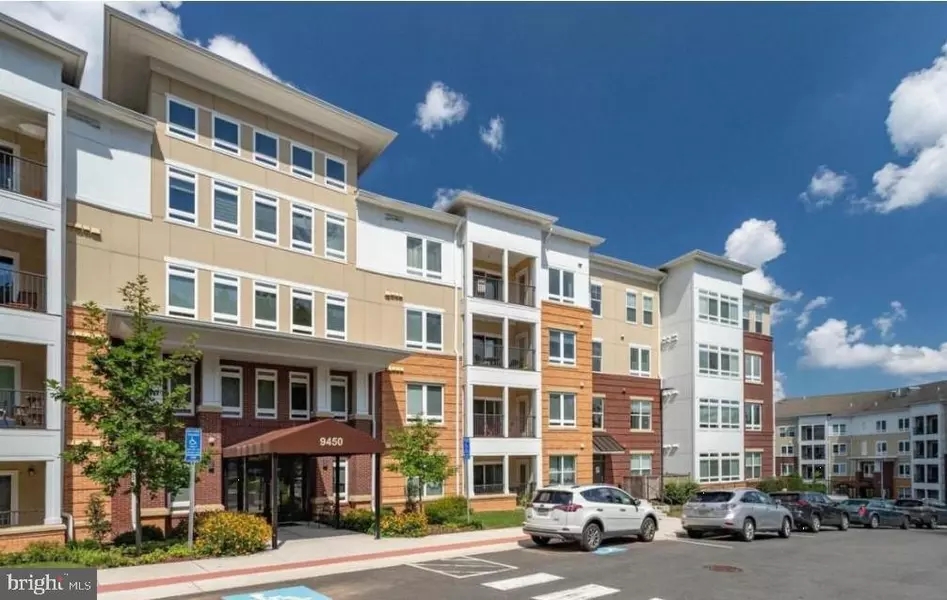 9450 SILVER KING CT #104, Fairfax, VA 22031