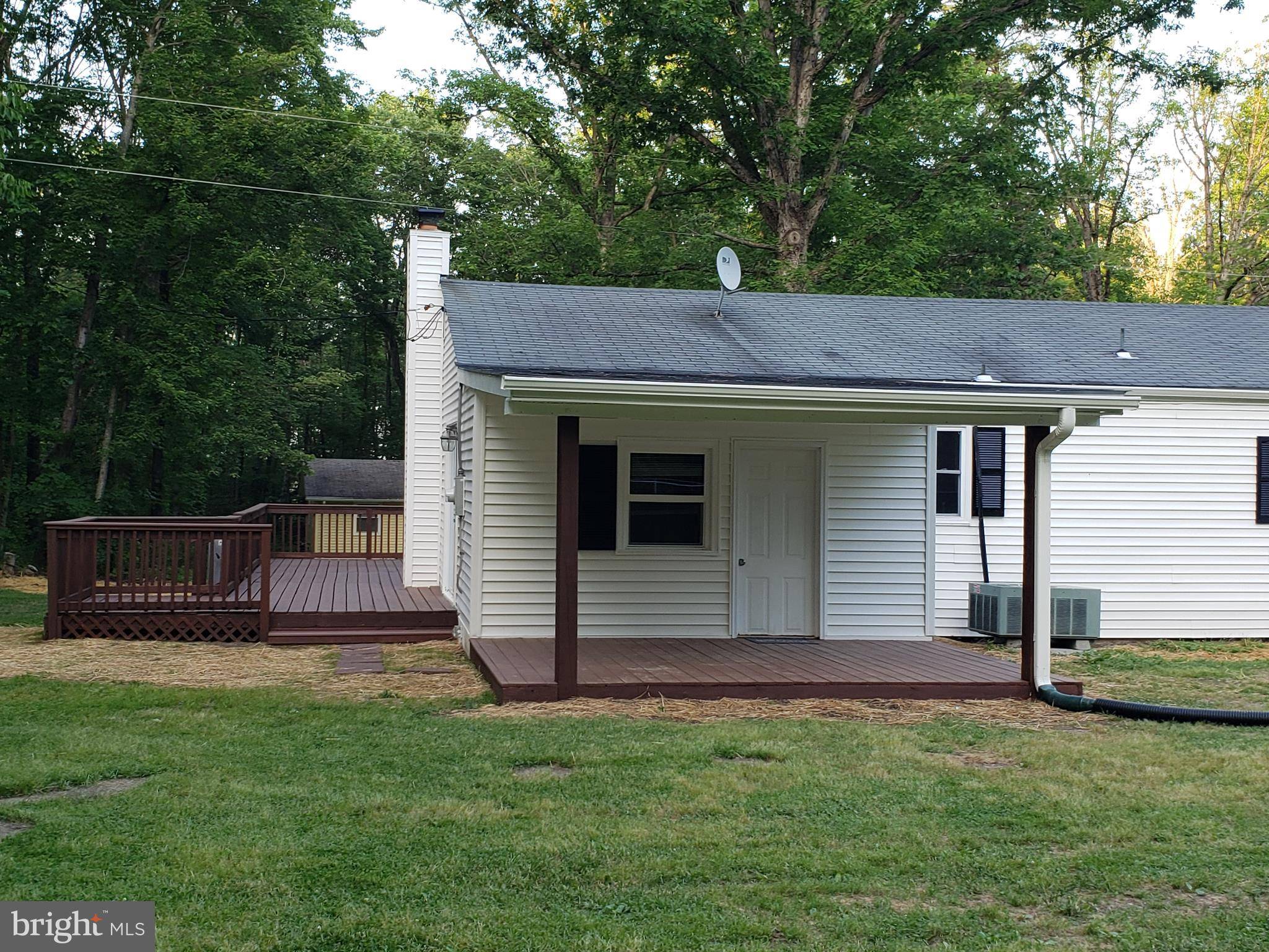 Warrenton, VA 20187,6520 PINEWOOD LN