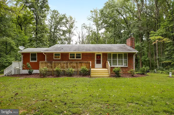 7019 WOODLEY HEIGHTS DR, Warrenton, VA 20186