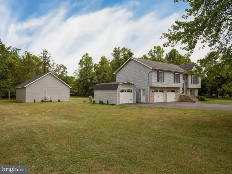 344 ORCHARD DALE DR, Clear Brook, VA 22624