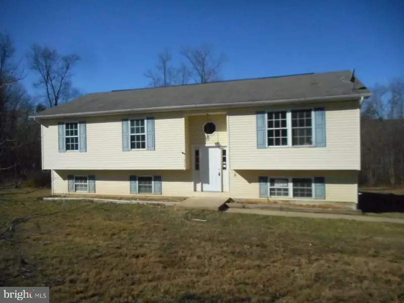 1079 N TIMBER RIDGE RD, Cross Junction, VA 22625