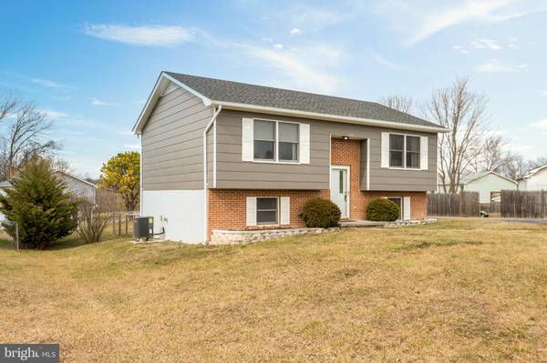 103 SUMMER LAKE DR, Stephens City, VA 22655