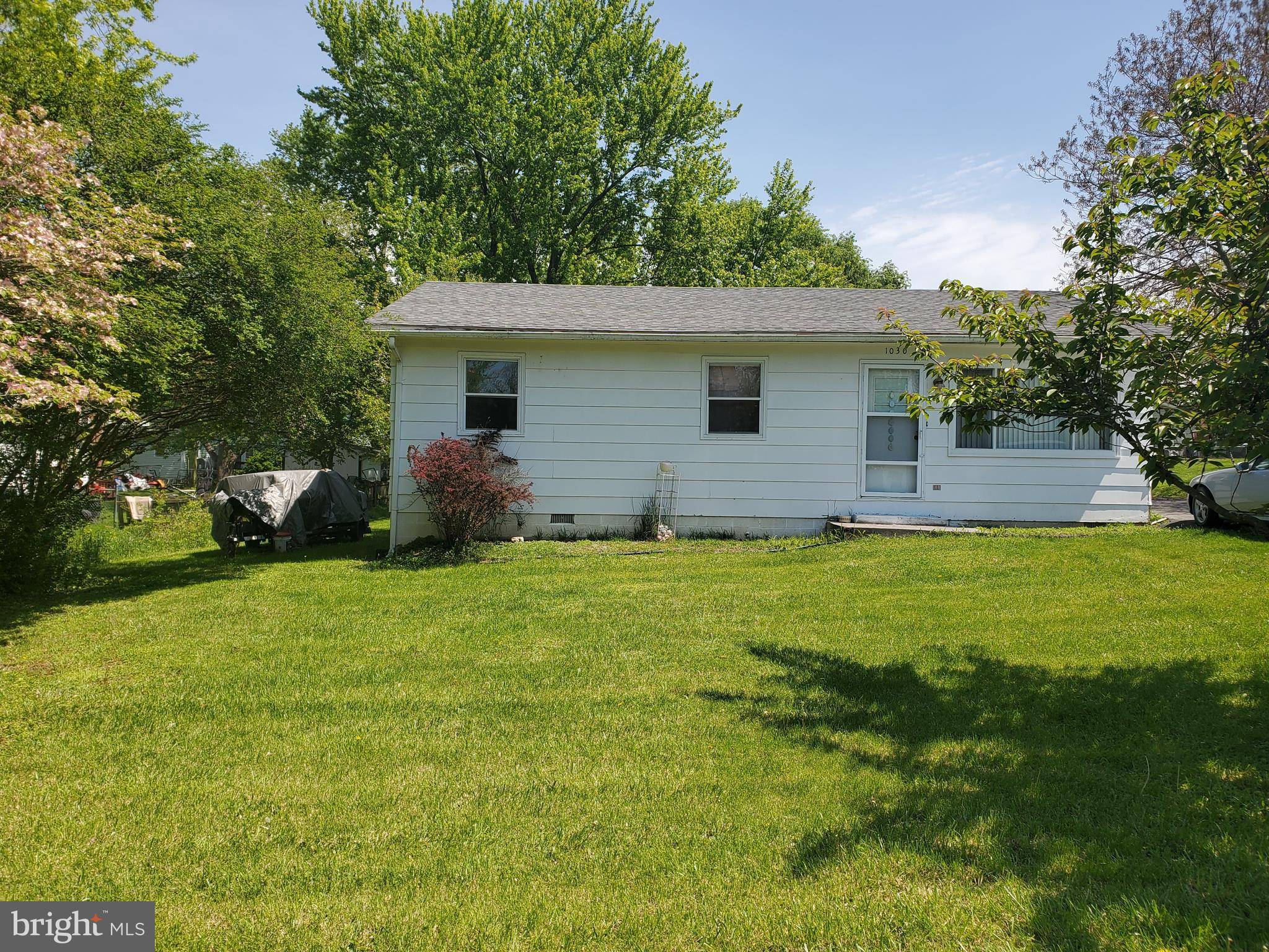 1030 MARTIN ST, Stephens City, VA 22655