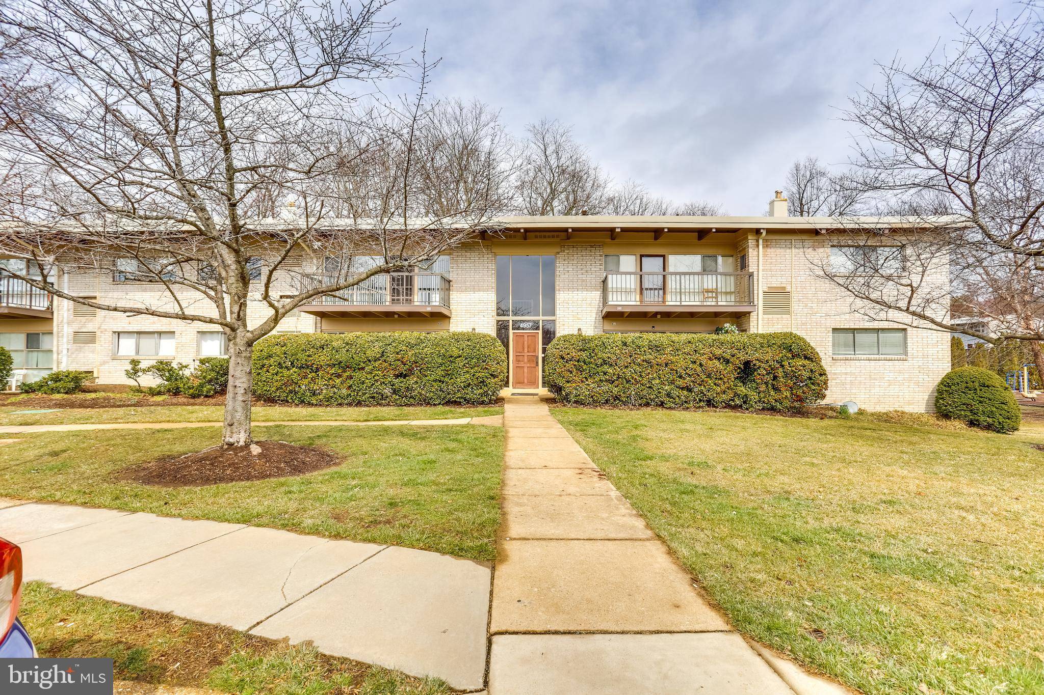 4957 AMERICANA DR #H / 206, Annandale, VA 22003