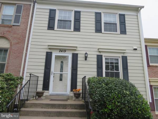 2419 WINDBREAK DR, Alexandria, VA 22306