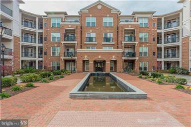 Fairfax, VA 22031,2901 SAINTSBURY PLZ #205