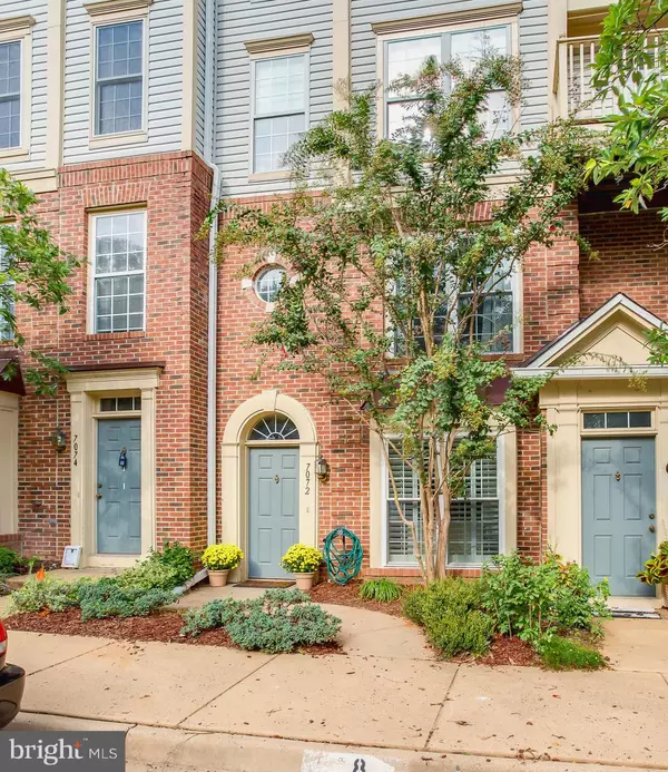 Falls Church, VA 22043,7072 FALLS REACH DR