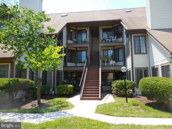 6010-F CURTIER DR, Alexandria, VA 22310