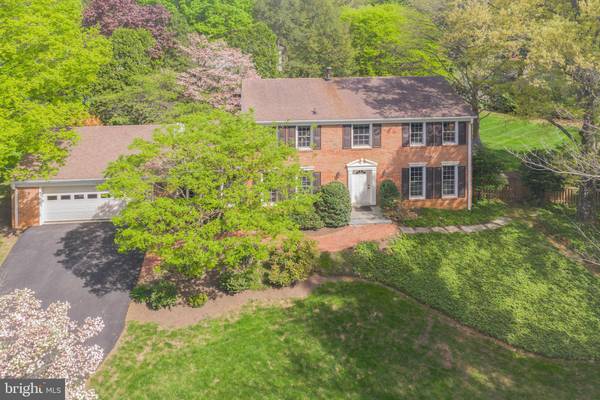 11423 BRONZEDALE DR, Oakton, VA 22124