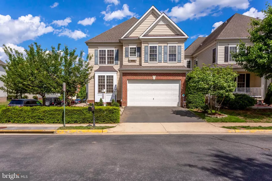 5660 LIERMAN CIR, Centreville, VA 20120