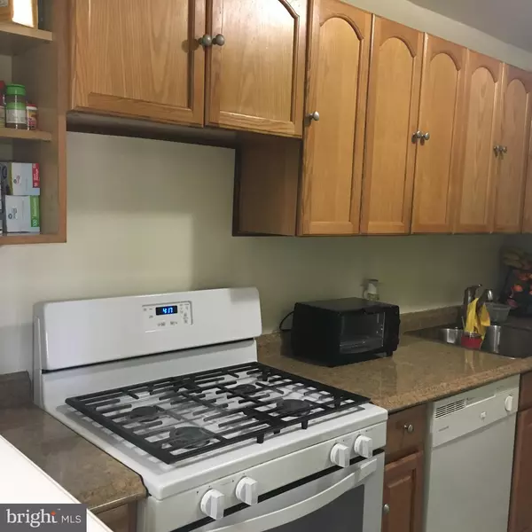 Alexandria, VA 22306,7995 AUDUBON AVE #102