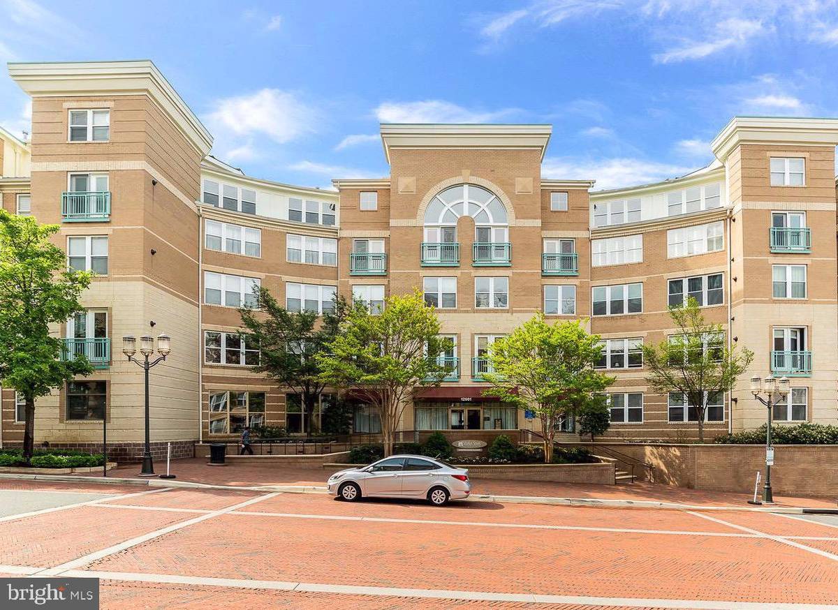 Reston, VA 20190,12001 MARKET ST #145