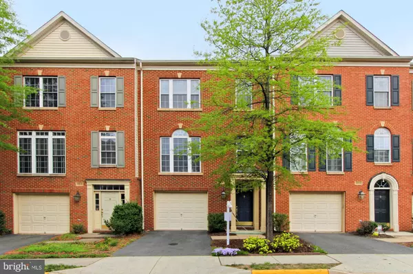 Centreville, VA 20120,13514 LAVENDER MIST LN