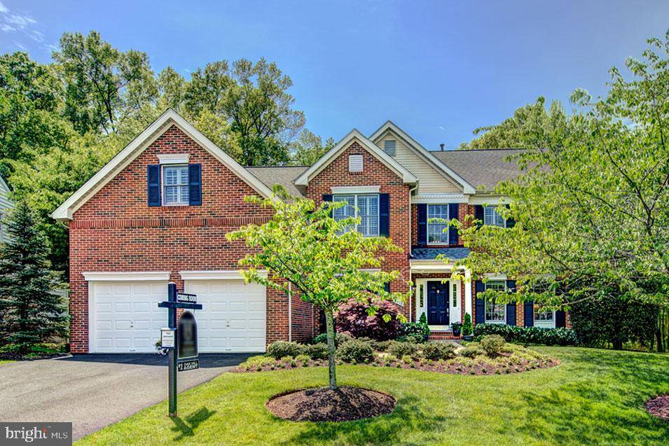 2912 OAK SHADOW DR, Oak Hill, VA 20171