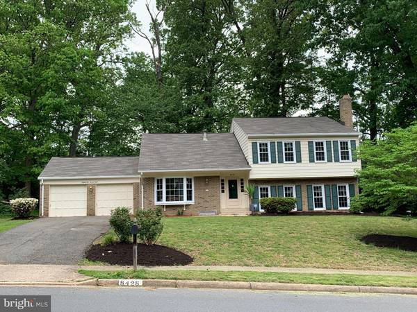 8428 BRIAR CREEK DR, Annandale, VA 22003