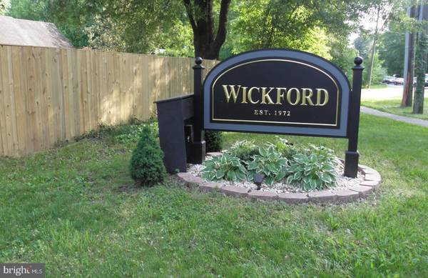 7324 WICKFORD DR, Alexandria, VA 22315