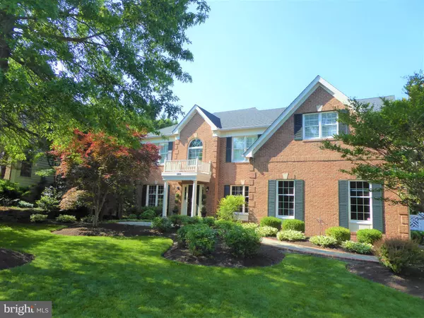 12809 SHADOW OAK LN, Fairfax, VA 22033