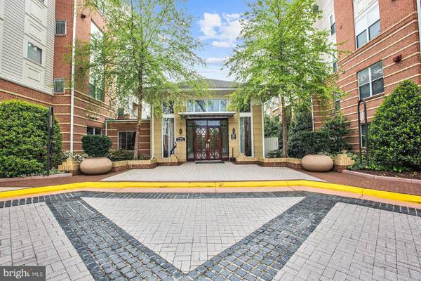 9480 VIRGINIA CENTER BLVD #239, Vienna, VA 22181