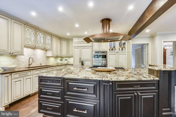 1107 SAVILE LN, Mclean, VA 22101