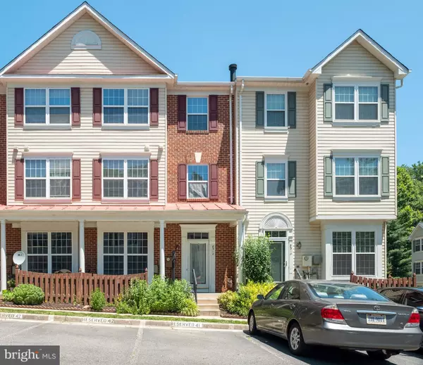 Lorton, VA 22079,8312 SNOWY EGRIT WAY #42