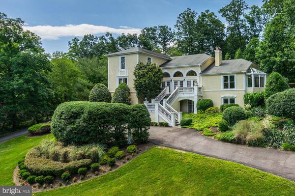 8816 BROOK RD, Mclean, VA 22102