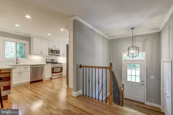 Alexandria, VA 22309,8711 MILLBROOK PL