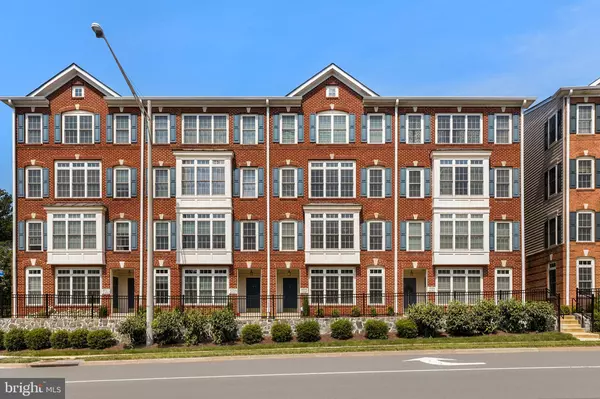 4697 EGGLESTON TER #131, Fairfax, VA 22030