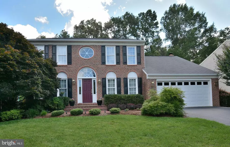 4921 EDGE ROCK DR, Chantilly, VA 20151