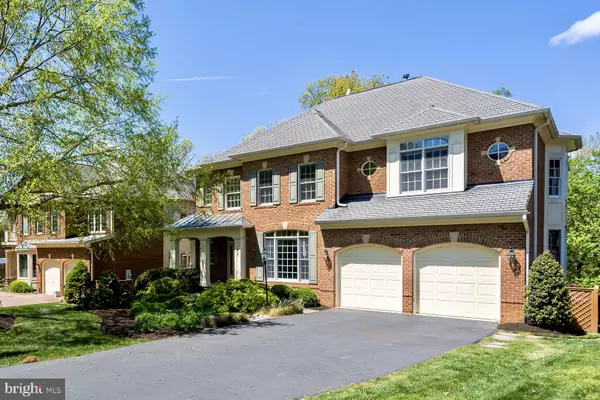 1557 DOMINION HILL CT, Mclean, VA 22101